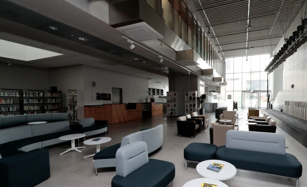 Photo Modern library