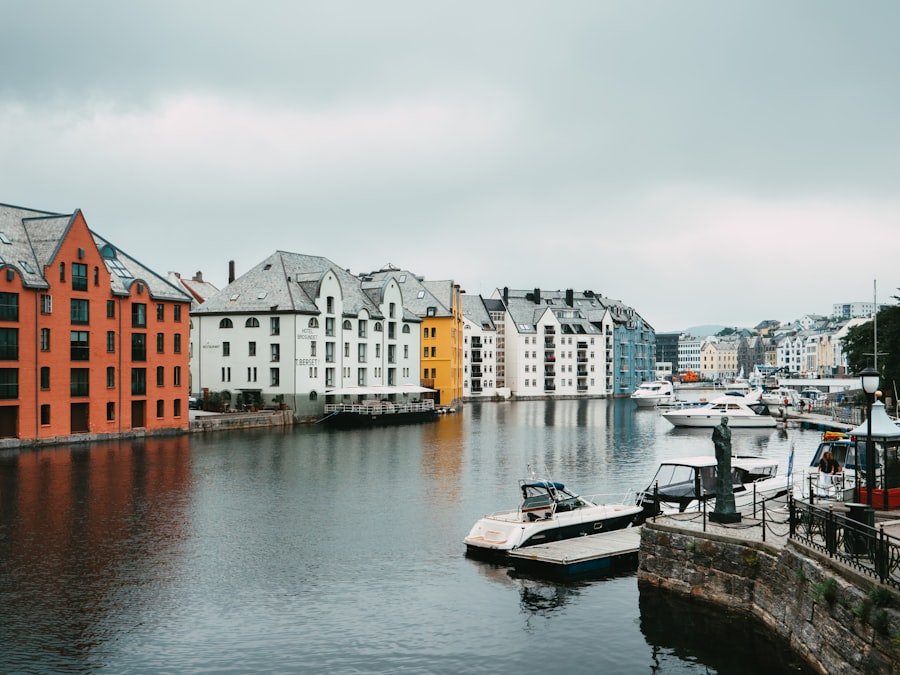 Photo Interview questions in fluent Norwegian for business